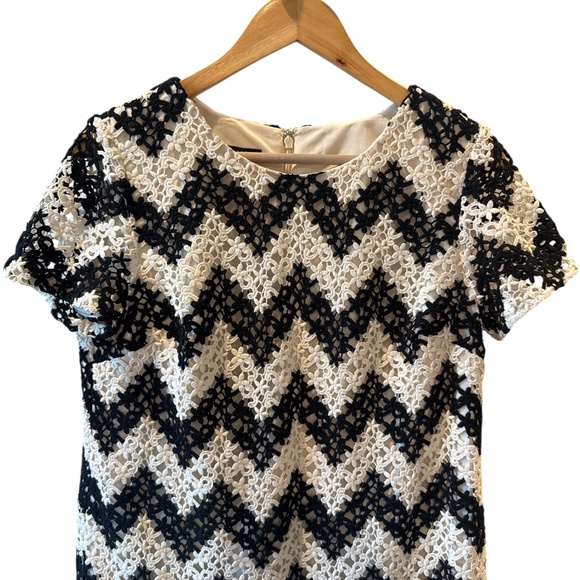 Talbots 8P Dress Crochet Black Ivory Chevron Stripe Sheath Work Cocktail EUC - Picture 3 of 8